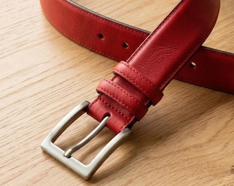 Handcrafted Personalized Leather Belt Custom Name Engraved Mens Gift Vintage Style Durable Strap Adjustable Buckle