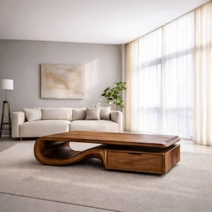 Organischer Massivholz Couchtisch mit Schublade - Moderner geschwungener Couchtisch aus Holz | Wohnzimmer Sofa Tisch