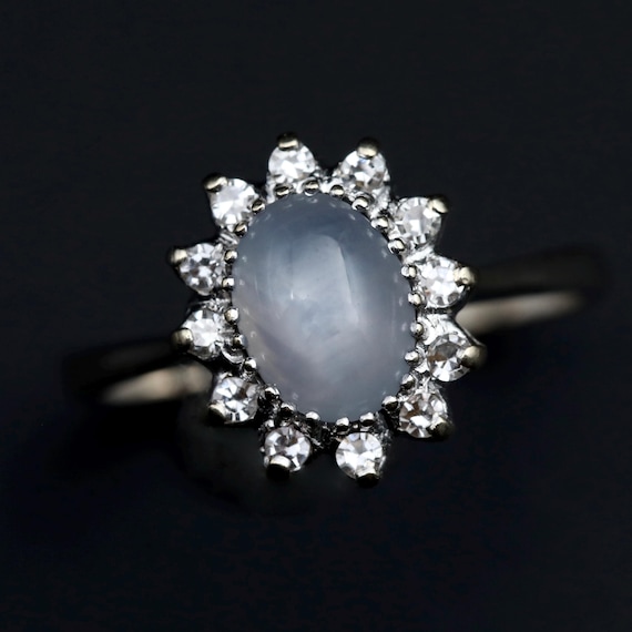 Vintage Star Sapphire Ring • September Birthstone • 18k Gold Diamond Halo Cocktail Engagement Ring  • Size 7.5