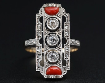 Anillo Art Déco • Diamante y Coral Platino Oro 18k • Joyería de cóctel antigua