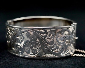 Vintage Silver Floral Bangle Bracelet • Engraved Bracelet • Sterling Silver 925 Estate Jewelry