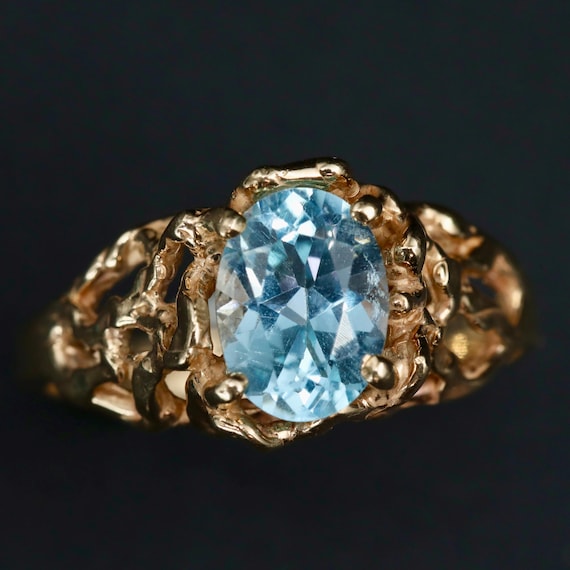 10k Gold Aquamarine Ring • Vintage March Birthstone Jewelry • 1970s Vine Ring Size 6-1/4