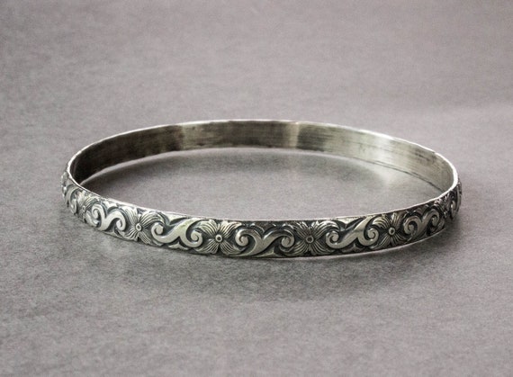 XS Heavy Sterling Silver Bangle Bracelet, Bangle Bracelet, Boho Chic Floral Jewelry, Silver Bangle Women, Boho Bracelet, Flower Jewelry