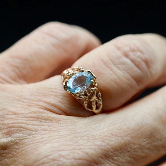 10k Gold Aquamarine Ring • Vintage March Birthstone Jewelry • 1970s Vine Ring