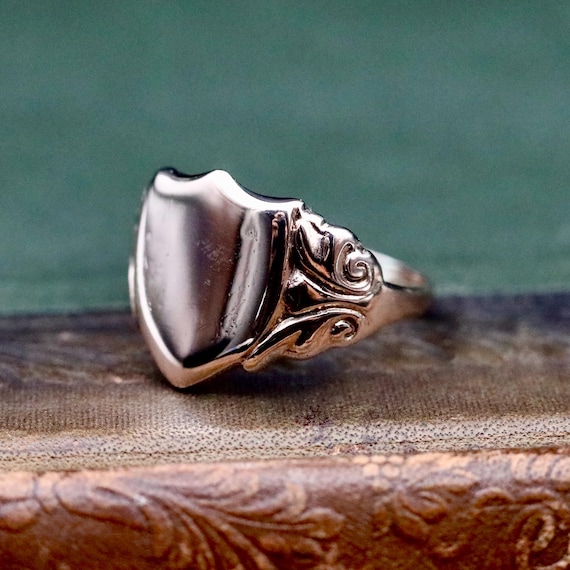 Vintage 10k Rose Gold Signet Ring • 1940s Ring Size 8.5 • Classic Anniversary Gift