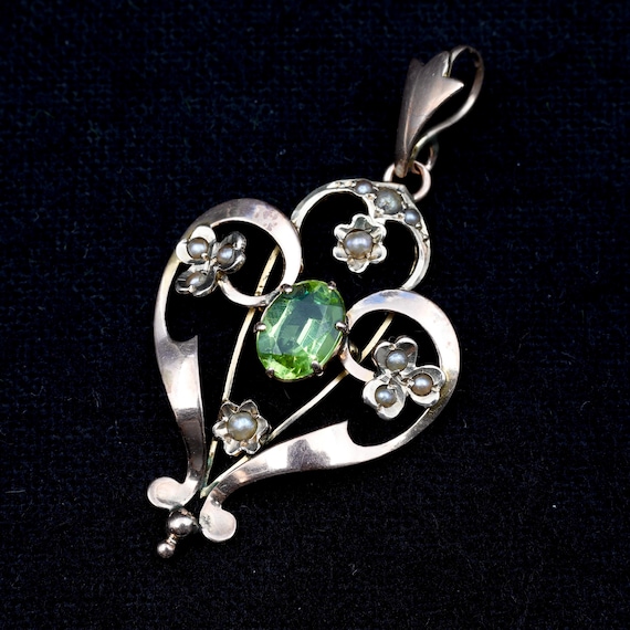 Antique Art Nouveau Heart Necklace • 9k Rose Gold Heart Pendant • Peridot & Pearl British 1900