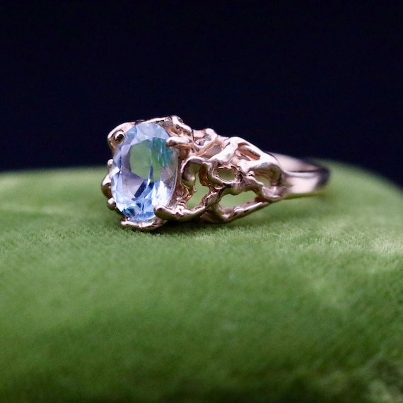 1970s Aquamarine Ring • Solid 10k Gold Organic Vine Setting • Natural Oval Aquamarine • March Birthstone Ring • Vintage Gold Jewelry