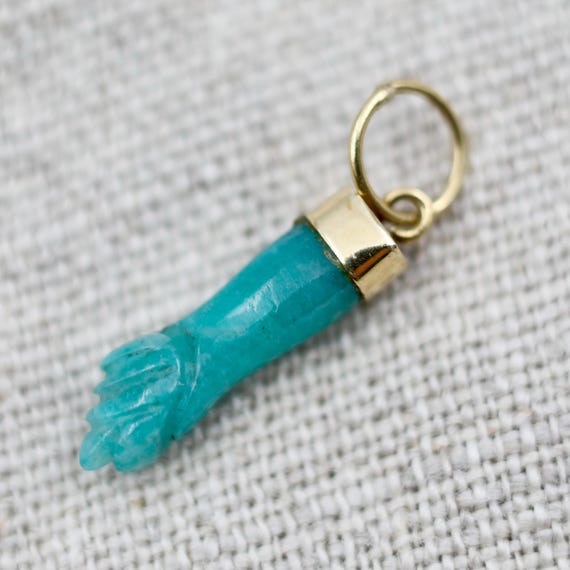 Vintage 18k Solid Gold Figa Charm Pendant • Feminist Talisman • Protection Jewelry