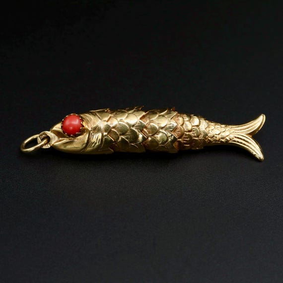 18K Gold Coral Fish Necklace Charm • Vintage Articulated Italian Charm • Beach Jewelry • Pisces Gift