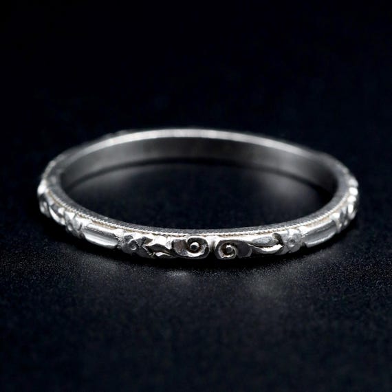 Antique Platinum Art Deco Wedding Band • Engraved Ring • Thin Simple Stacking Band • US Size 9
