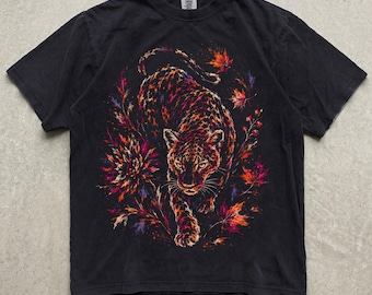 Comfort Colors Maglietta leopardata Maglietta autunnale Maglietta con animale totemico Maglietta con grande felino Maglietta con fauna selvatica Regalo per amanti della natura Maglietta grafica autunnale