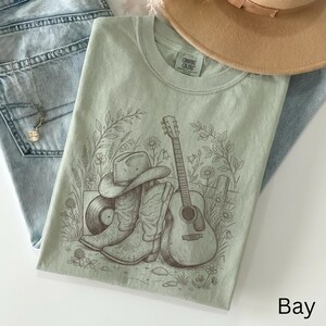 Countrymusik-T-shirt, western-outfit-T-shirt, konsertkväll-T-shirt, cowboystöveltopp, resa till Nashville-present bild 10