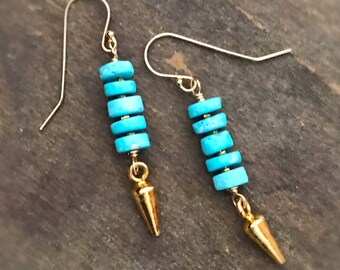 Türkis Howlith Baumeln Ohrringe – Gold Spike Schmuck