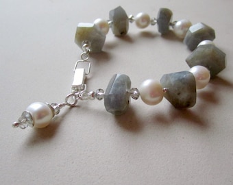 Gray Labradorite Bracelet - White Pearl - Sterling Silver Jewelry - Gemstone Jewellery - Grey - June Birthstone - Chunky - Charm B-67