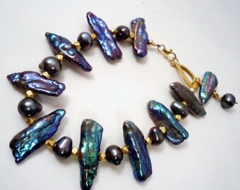 Pearl Bracelet - Yellow Gold Jewellery - Aubergine Jewelry - Iridescent Biwa Natural Gemstone - Purple - Peacock B-45