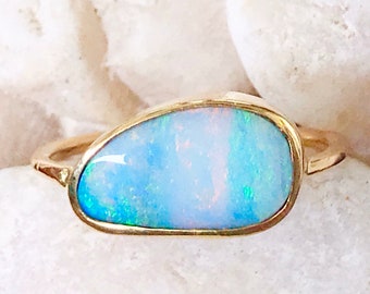 Boulder opal and solid 18k gold ring