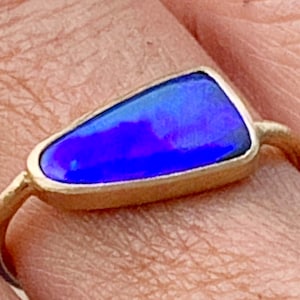 Huge flash blue Boulder opal and solid 22k gold ring image 1
