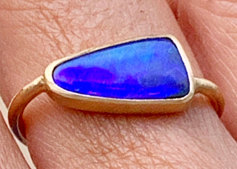 Huge flash blue Boulder opal and solid 22k gold ring image 4