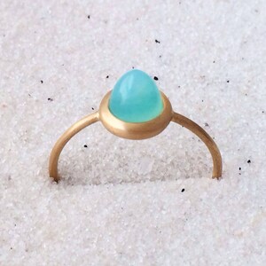Real peruvian opal and solid gold ring