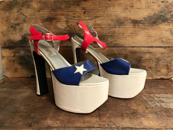 Vintage Patriotic Platforms