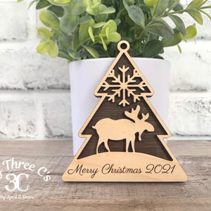 Adorno de árbol de Navidad de animales del bosque / Ciervo / Oso / Lobo / Alce / Decoración navideña / Personalizado / Adorno navideño / Grabado con láser 3. Moose