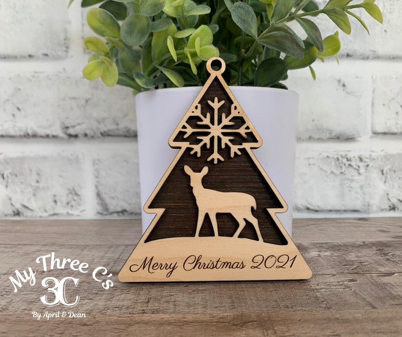 Adorno de árbol de Navidad de animales del bosque / Ciervo / Oso / Lobo / Alce / Decoración navideña / Personalizado / Adorno navideño / Grabado con láser 1. Deer