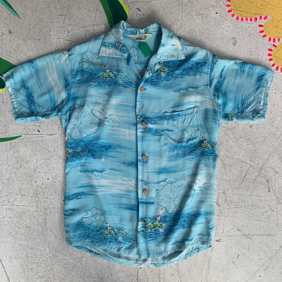 Vintage 50s/60s Iolani Rayon Hawaiian shirt!