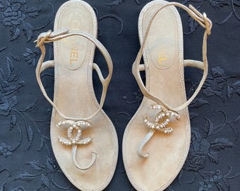 Chanel Gold Leather Sandal Made In Italy 39 EU