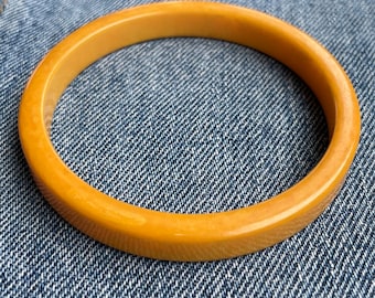 Brazalete de baquelita de los años 30