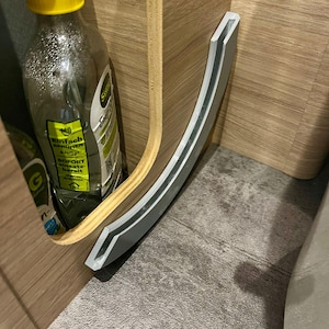Halterung für Toiletten-Trenneinsatz, Trockentrenntoilette im Wohnmobil, Kastenwagen und Camper, Kassettentoilette, platzsparend zum Kleben bild 1