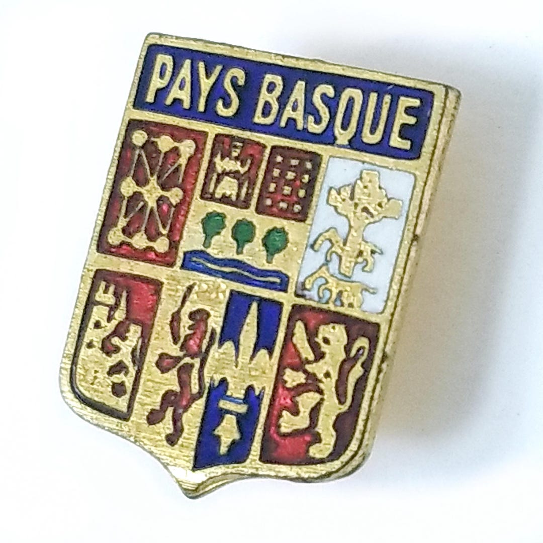 Basque Pin Vintage Pays Basque Enamel Lapel Pin, French Souvenir Jewelry - Etsy