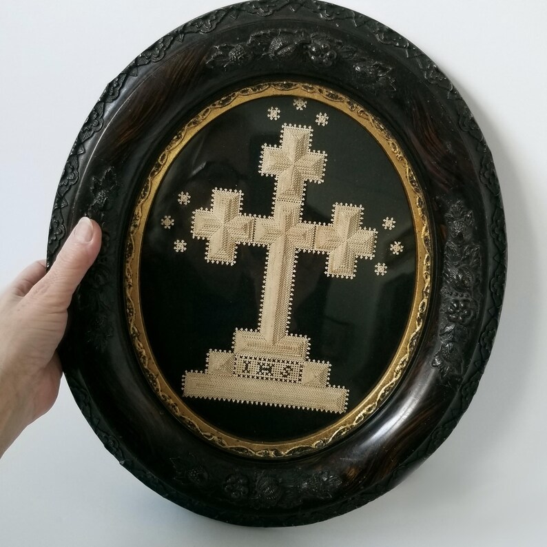 Victorian Cross Pattern Victorian Cross, Embroidery Cardboard Tramp Art, Antique Oval Frame ...