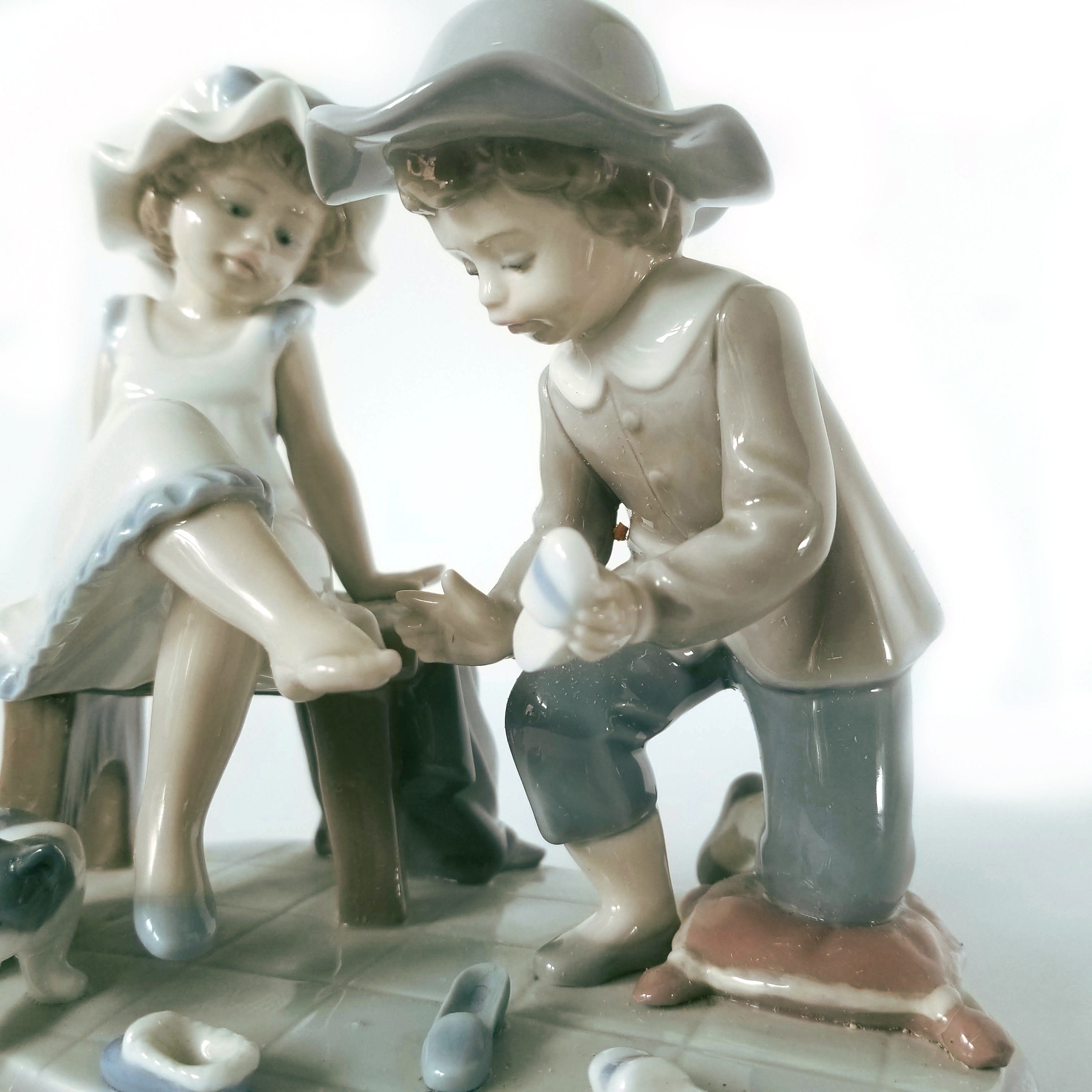 ◯リヤドロ LLADRO 5361 TRY THIS ONE 靴屋の男の子女の子 リヤドロ LLADRO 5361 TRY THIS ONE 靴屋の男の子女の子 置物