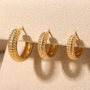Boucles d'oreilles créoles en titane F136, boucles d'oreilles Huggie épaisses 16G, boucles d'oreilles créoles conque à dôme épais, bijoux minimalistes pour tous les jours, créoles modernes et tendance