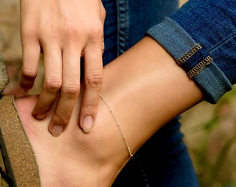 Minimalist Chain Anklet - Dainty Ball Chain Ankle Bracelet - Simple Gold Jewelry - Perfect for Everyday - Summer Beach Anklet, Women Jewelry