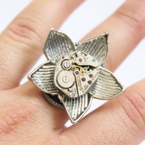 Adjustable Narrow Band Silver Steampunk Watch Mechanism Flower Ring