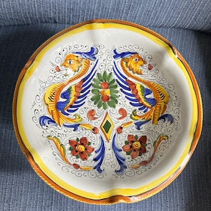 Grande coppa italiana in maiolica dipinta a mano su piedistallo, stile Deruta, centrotavola in ceramica, 26 cm