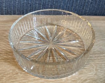 Bol de cristal tallado a mano alemán vintage de 15 cm – Plato de cristal de plomo transparente – Bol para joyas de cristal tallado brillante – Hecho en Alemania