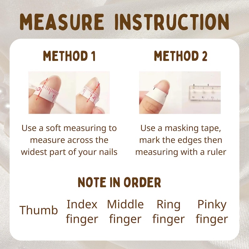 Może przedstawiać: Grafika instruktażowa zatytułowana MEASURE INSTRUCTION z brązowym tekstem na białym tle. Przedstawia dwie metody mierzenia paznokci za pomocą miękkiej taśmy mierniczej lub taśmy maskującej i linijki oraz listę dla każdego palca dłoni.