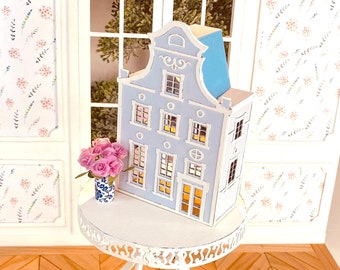 Patrician Domicile Dollhouse for your dolls house – 1/144 scale