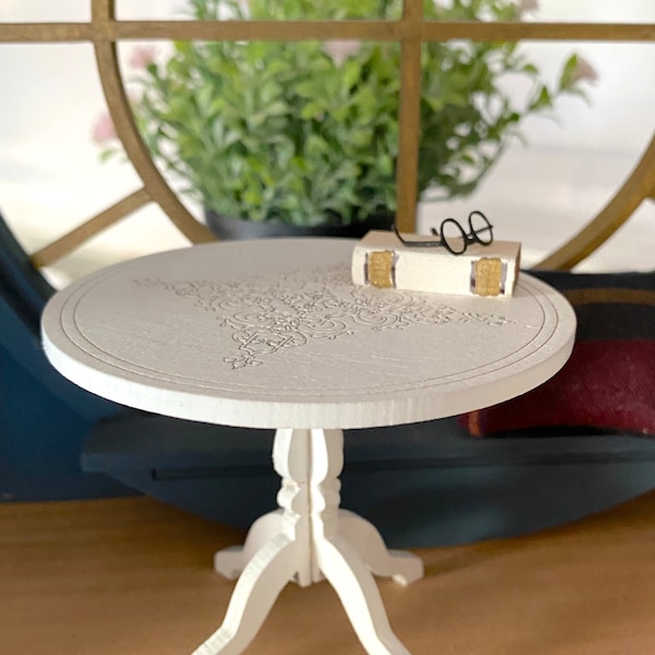 Miniature Round Bistro Table Kit – 1:12 scale miniature KIT --- Dollhouse Miniature DIY