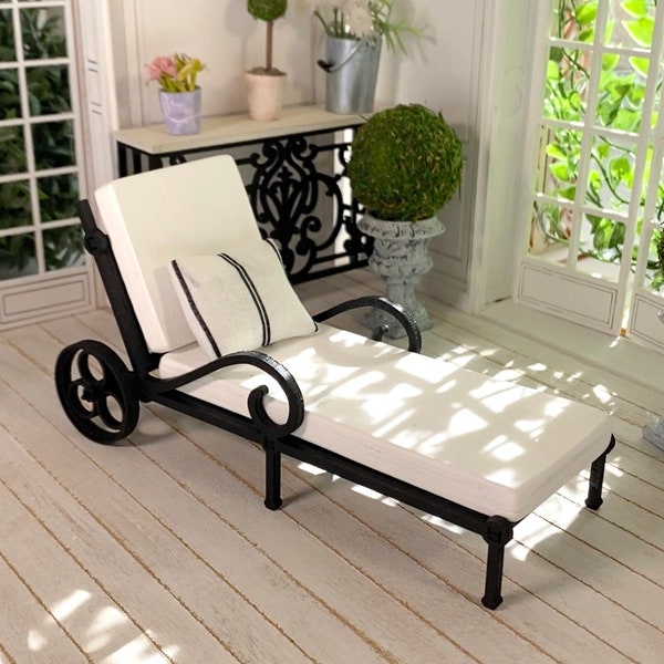 Outdoor Sun Lounger in 1-12 scale - Easy DIY kit for your dollhouse - relaxed patio style