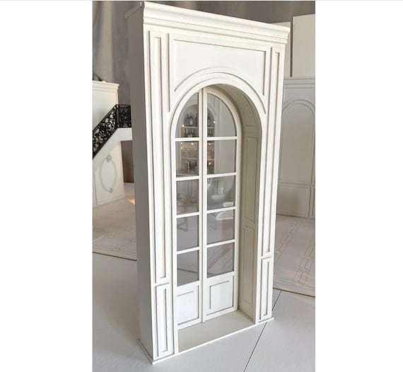 The Arched Doors Box – Classic Style Wall With One Arched Double