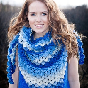 Blue gradient shawl