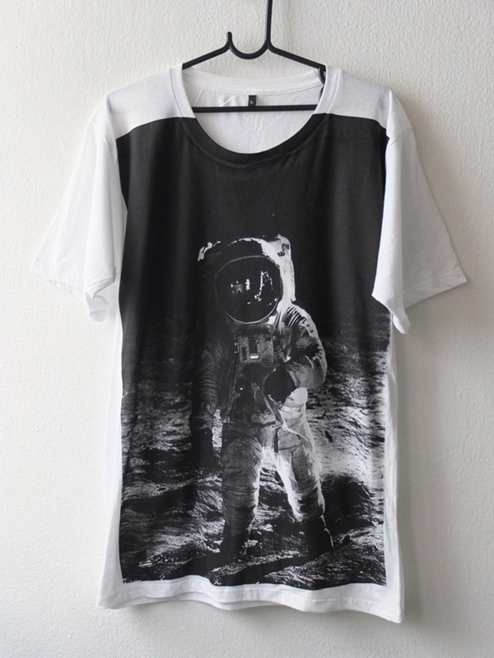 Astronaut Man On The Moon Space Man Fashion T-Shirt L | Etsy