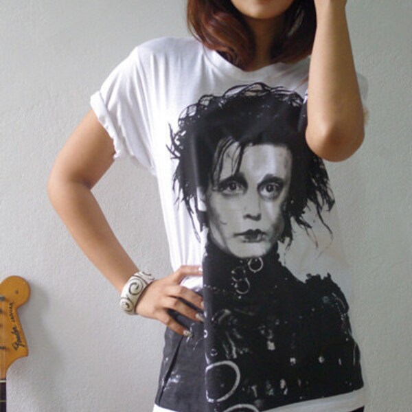 Edward Scissorhands Johnny Depp Tim Burton Hand  Printed T-Shirt S or M