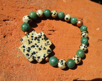 Dalmatian Jasper Budd Stone Bracelet: calming the waves