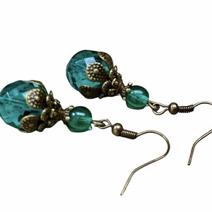 Vintage earrings with Czech glass beads petrol green, emerald, fir green & bronze image 6