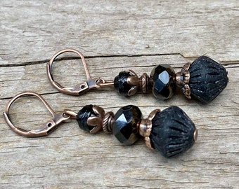 Vintage earrings with Bohemian glass beads - black & copper