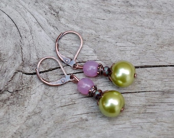 Boucles d’oreilles vintage avec perles de verre bohème / perles de cire de verre - olive, vert olive, opale rose et cuivre